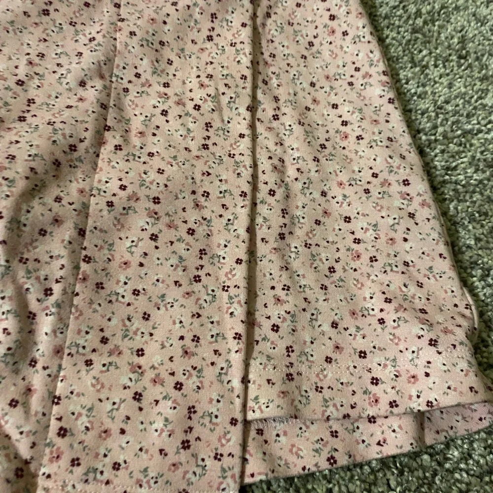 JUSTICE - PINK FLORAL SKIRT